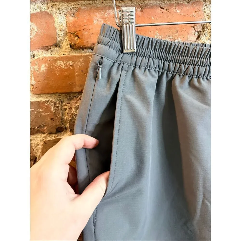 BANANA REPUBLIC • Grey Athletic Shorts • Men’s Size L